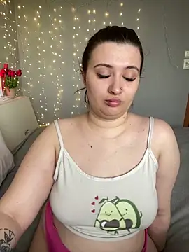 Taya lips online show from March 25, 7:03 am