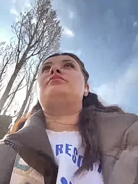 Taya lips online show from March 31, 6:47 am