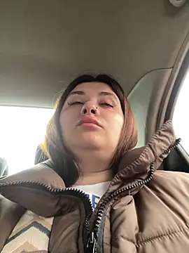 Taya lips online show from April 1, 5:19 am