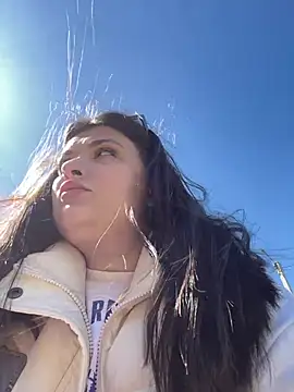 Taya lips online show from April 5, 10:01 am