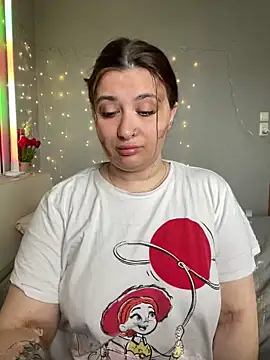 Taya lips online show from April 10, 6:40 am