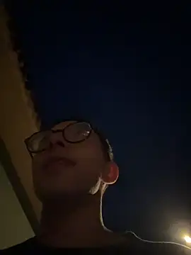 LeonBlazze online show from April 3, 11:36 pm