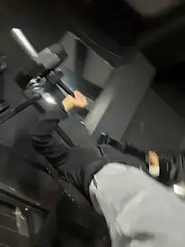 LeonBlazze online show from April 8, 2:06 pm