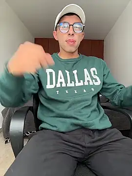 LeonBlazze online show from April 14, 8:48 pm