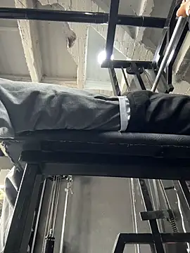 LeonBlazze online show from April 17, 2:20 pm