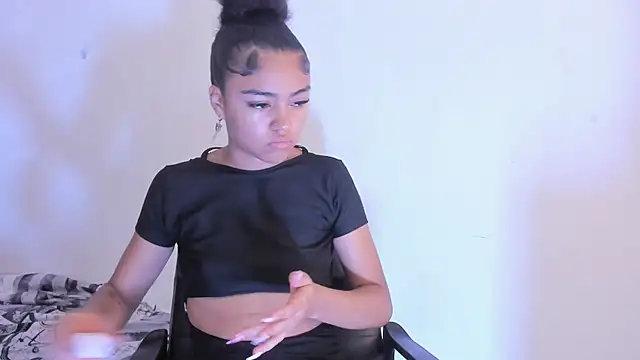 Alaia2 online show from April 14, 12:00 pm