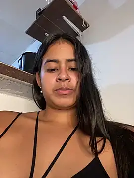 lucirganaxxx online show from April 5, 5:37 am