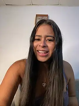 lucirganaxxx online show from April 11, 4:39 am