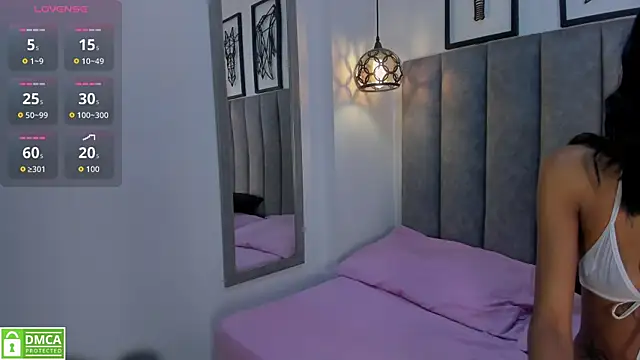 Camille Hills online show from April 9, 4:01 am