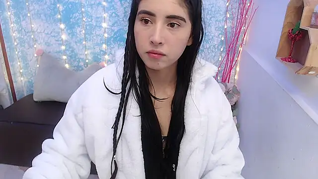 Melodi velasquez online show from March 19, 4:16 am