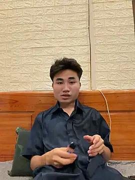 Hoanganhdayroii online show from June 23, 2:37 pm