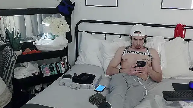 DylanBrook online show from April 15, 2:29 am