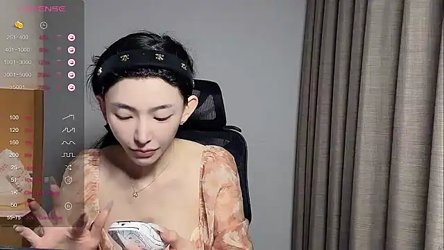 kiki-12 online show from April 3, 12:08 am