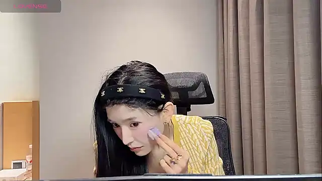 kiki-12 online show from April 9, 11:54 pm