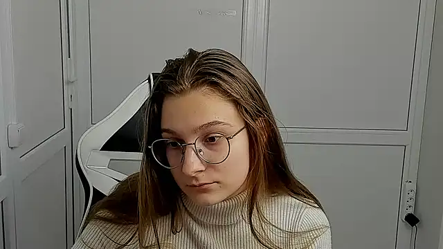 Mia kristal online show from April 10, 12:54 pm