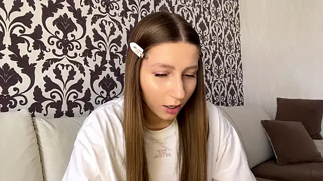 AdaGossett online show from April 16, 2:07 pm