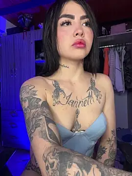 MiaHouston 23 online show from April 6, 6:03 am