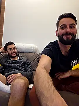 AmicisegretiITA online show from March 31, 8:31 pm