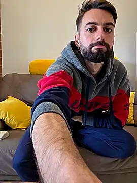 AmicisegretiITA online show from April 14, 9:26 am