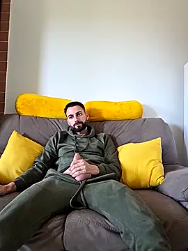 AmicisegretiITA online show from April 17, 11:13 am