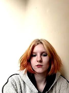 NinaParri online show from April 8, 3:39 am