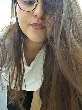 rafaella stefano online show from March 31, 10:37 am