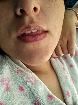 rafaella stefano online show from April 1, 12:39 pm