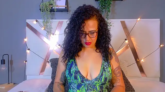 KatyraTaylor   online show from March 23, 7:29 pm