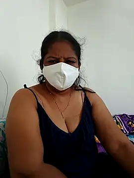 Snapshot of tamil_manjalmaami chatting on May 5, 2:52 am tamil manjalmaami online show from May 5, 2:52 am