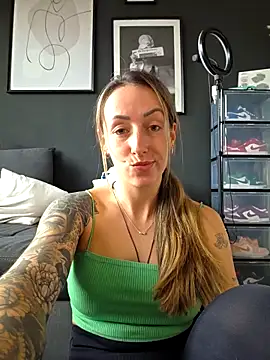 NicoleKaiser online show from March 29, 3:01 pm