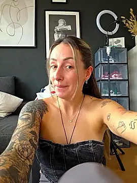 NicoleKaiser online show from March 30, 3:13 pm