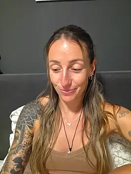 NicoleKaiser online show from May 28, 7:22 pm