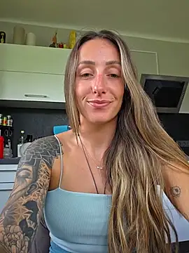 NicoleKaiser online show from June 1, 10:39 am