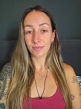 NicoleKaiser online show from June 11, 8:12 am