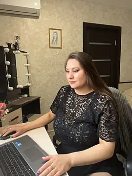 AgathaMyers online show from April 8, 10:04 am