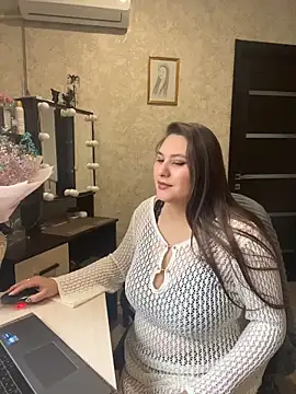 AgathaMyers online show from April 9, 9:26 am