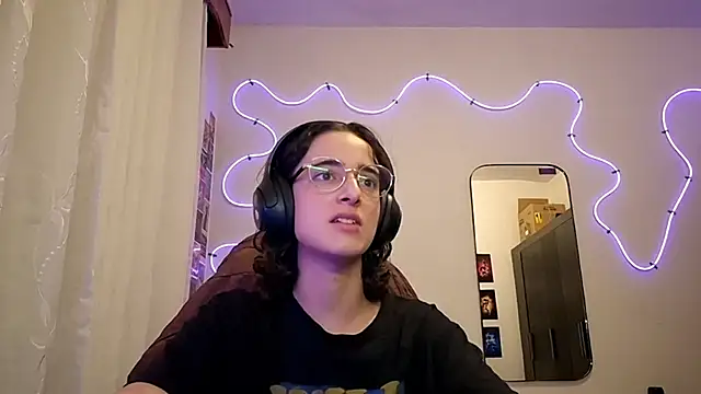 SanjuanaEytchison online show from April 7, 10:05 am