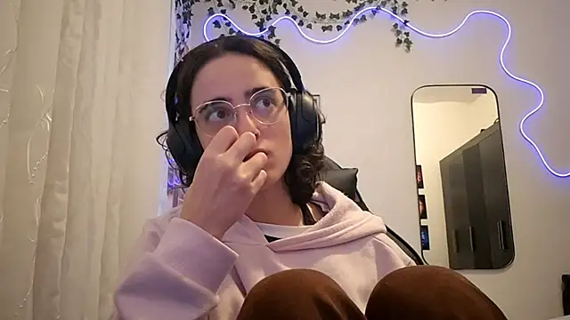 SanjuanaEytchison online show from April 14, 9:59 am