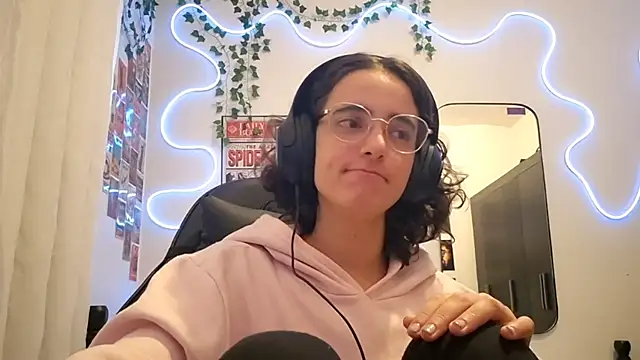 SanjuanaEytchison online show from April 16, 10:05 am