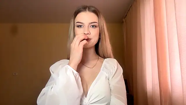 DeettaTolly online show from April 17, 5:54 am