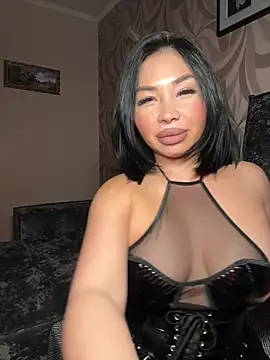 LaaadyDaaamn online show from April 13, 2:11 pm