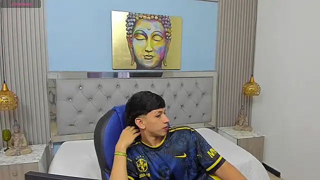 AdrianFranko online show from March 28, 1:33 pm