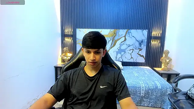 AdrianFranko online show from May 26, 1:18 pm