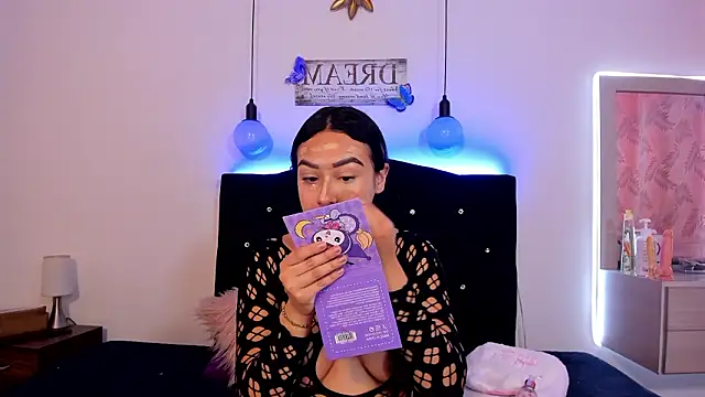 Sia messy online show from March 26, 1:28 pm