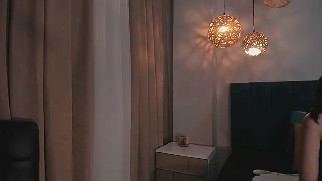 AnnieBlluee online show from March 27, 11:43 am