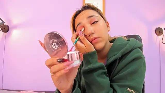 milliesummer online show from April 4, 12:13 pm