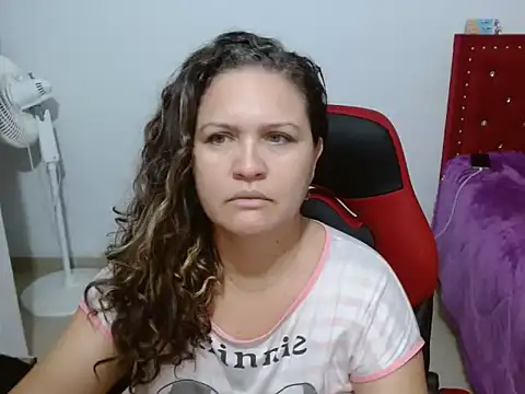 venecasexy45 online show from April 17, 9:12 am