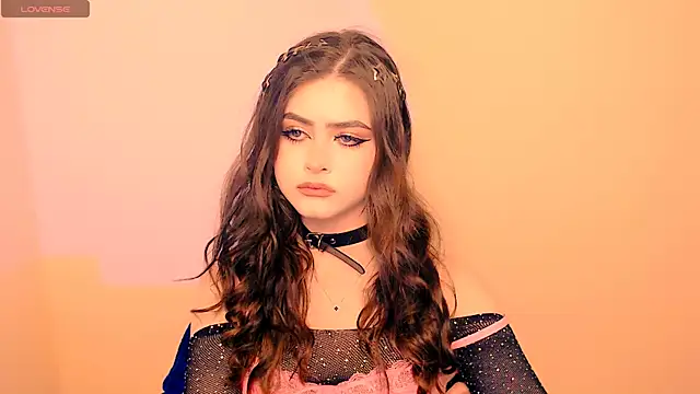  LunnaBelle  online show from March 30, 9:16 pm