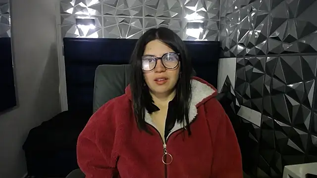 Cata black online show from April 15, 1:07 pm