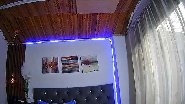 candy  fire online show from April 2, 1:53 pm